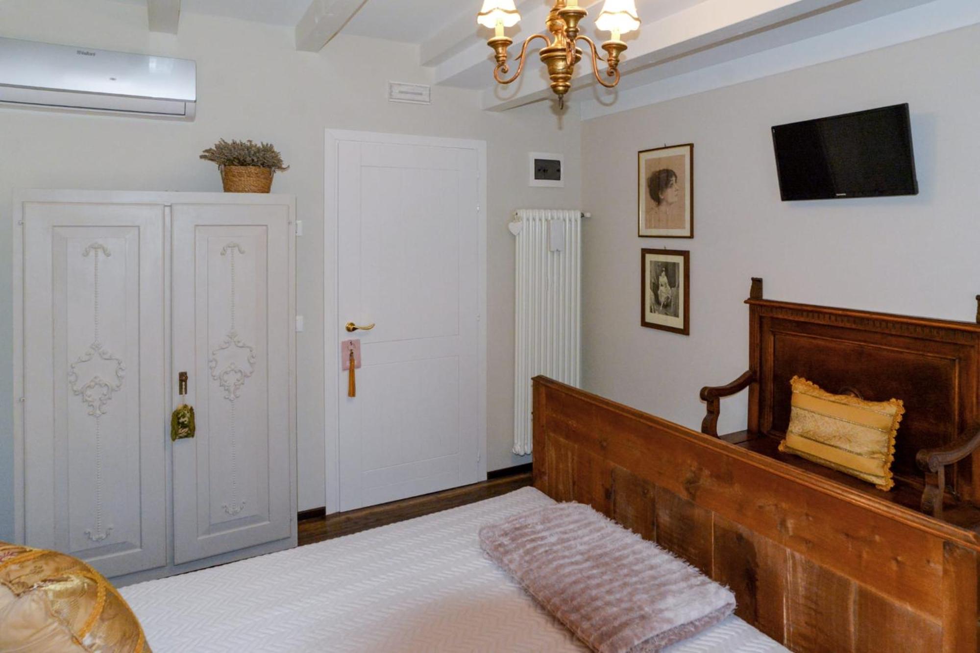 I Torretti Locazione Turistica, Ristorante, Lounge Bar Hotel Asolo Buitenkant foto